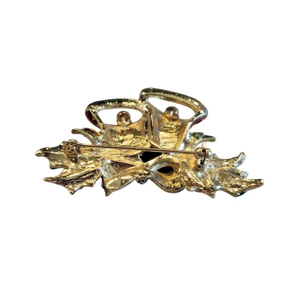 Vintage Christmas Bells Brooch Red Enamel Green Holly Gold Tone Rhinestone Bow - Picture 7 of 11